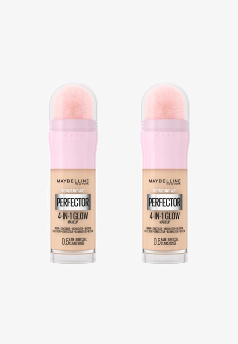 Fond de teint Maybelline Perfecter 4-en-1 Glow en 0,5 Light Cool; muni d'un applicateur rose et d'un capuchon transparent. Fond de teint liquide dans un flacon en verre.