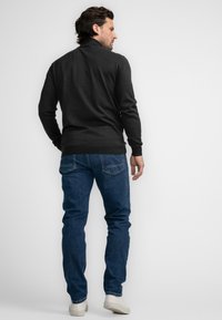 Petrol Industries - Sweter