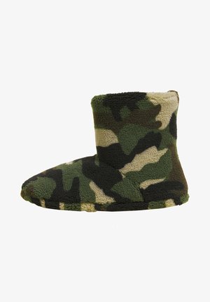 Slippers - green