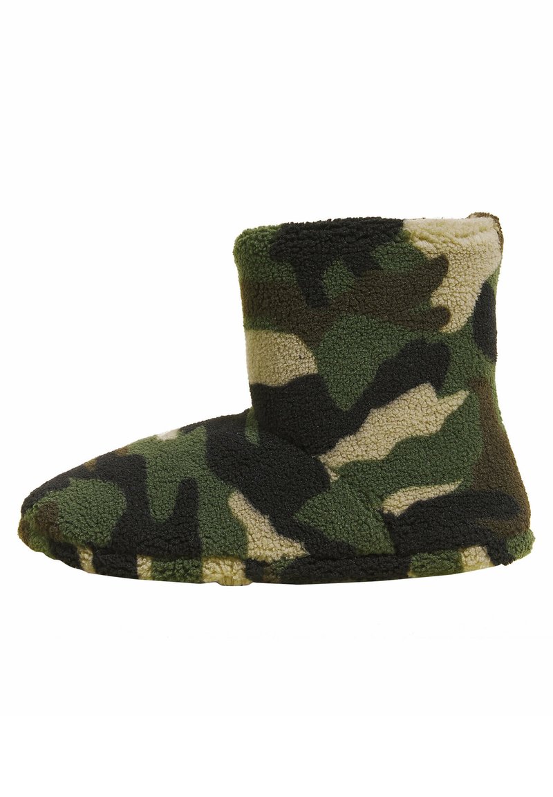 Marks & Spencer CAMOFLAUGE SLIPPER BOOTS Pantofole green/verde scuro screziato Zalando.it