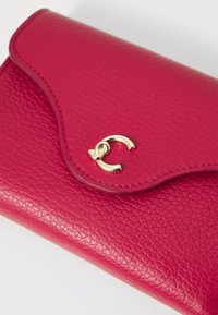 Coccinelle Wallet - sangria