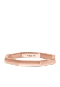 Rosaguld ring med en octagonal form, der har glatte overflader og en poleret finish. Indgraveret med "925 Ag", der indikerer sterlingsølv.
