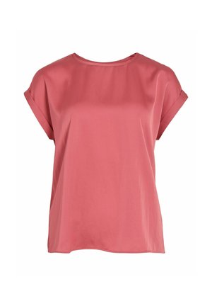Blusa da donna ampia a maniche corte color corallo rosa con polsini arrotolati e scollo rotondo su sfondo bianco.