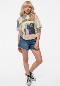 Paradiso Clothing NIRVANA FLIPPER DIP DYE - Print T-shirt - beige
