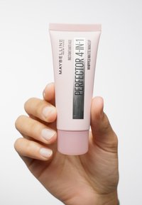 Maybelline New York INSTANT PERFECTOR MATTE - Cipria - 2 light medium