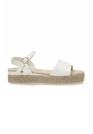 Sandalias blancas con plataforma de yute trenzado, que presentan un upper suave similar al cuero y una correa ajustable para el tobillo con un detalle de hebilla dorada.