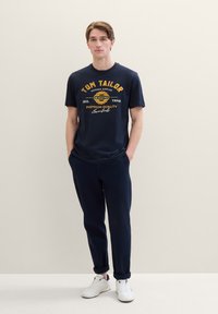 TOM TAILOR LOGO TEE - T-shirt imprimé - dark blue