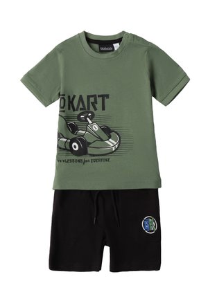 Shorts - dark ivy green