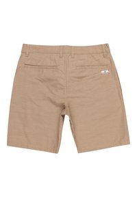 Beiga shorts i texturerat tyg med midjeband, två bakfickor och en liten logotagg på höger sida.
