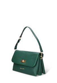 Borsa a mano in pelle verde dalla texture lavorata, con chiusura in metallo dorato, tracolla regolabile e logo "pierre cardin" sul davanti.