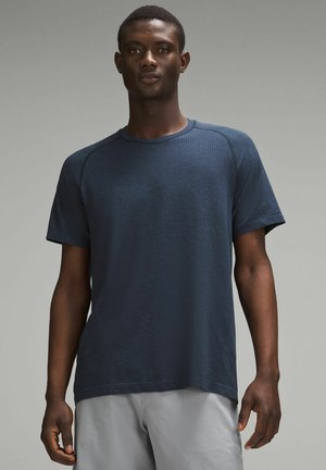 METAL VENT TECH SHORT-SLEEVE - Print T-shirt - mineral blue true navy