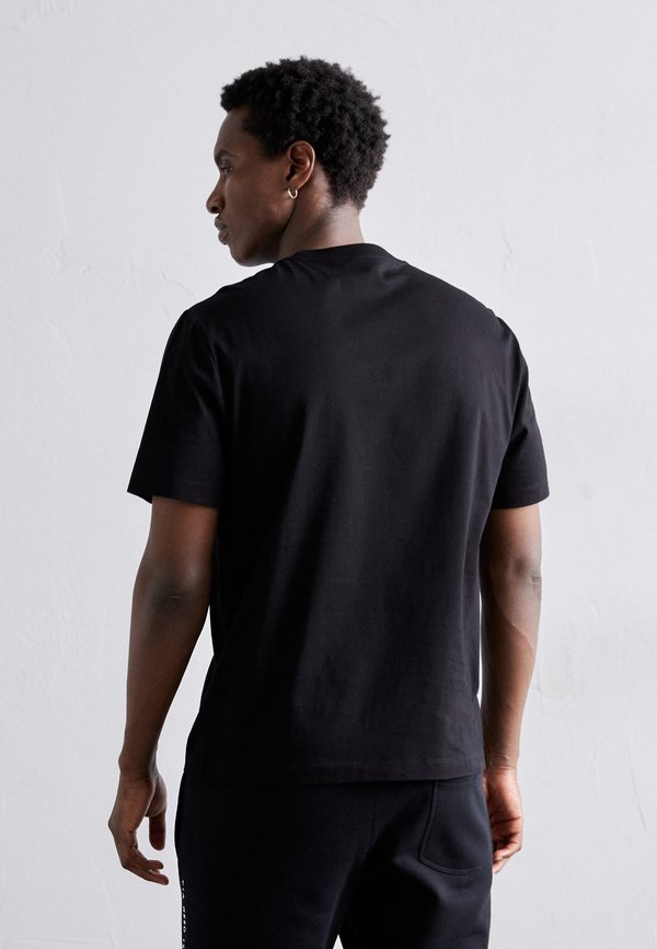 COMPACT PUNK MEDUSA CAMEO - Print T-shirt4