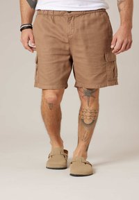 Sélectionné, light taupe