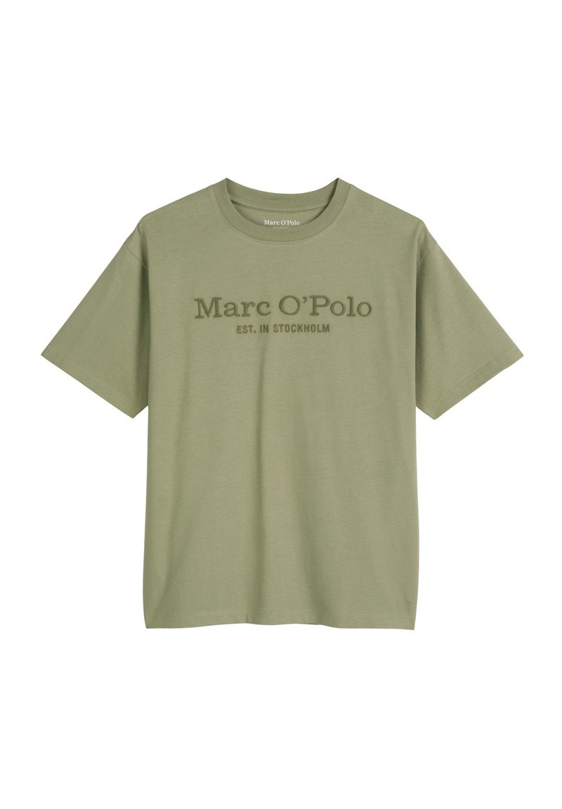 Olchowy bawełniany T-shirt z okrągłym dekoltem, krótkimi rękawami i nadrukiem z przodu, na którym widnieje napis "Marc O'Polo EST. IN STOCKHOLM." Miękka tekstura.