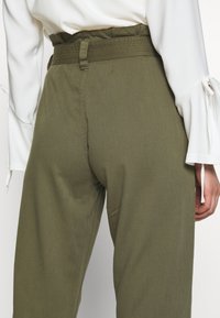 Topshop Housut - khaki