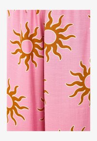 Sélectionné, placement print pink