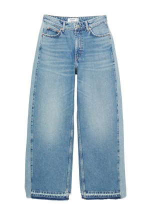 Lichtblauwe wijde denim jeans met een hoge taille, knoopsluiting, voorzakken en een onafgewerkte zoom.