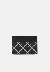 Selezionato, black