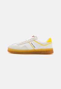 COURT - Trainers - eureka yellow