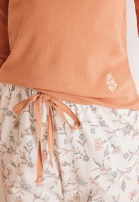 Women'secret – Pyjama Mit Reverskragen In Rosa Kariert Mit SpongeBob Und Patrick Motiv