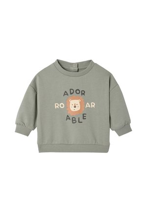Kinder-Langarm-Pullover in Grau-Grün mit einem lächelnden Löwengesicht und dem Wort "ADORABLE", das in verschiedenen Schriftarten darum angeordnet ist.