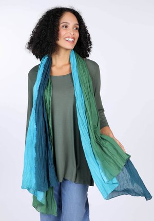 Scarf - lake