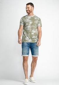 Petrol Industries Shorts vaqueros - dusty miner