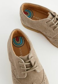 Next BROGUES - Derbies - sand brown