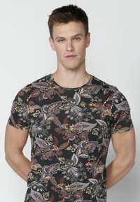 Koroshi SHORT SLEEVE - Tričko s potlačou - black