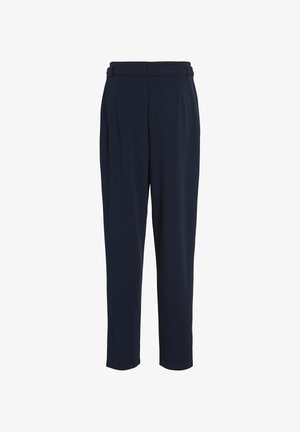 Mornarice plave hlače od glatkog materijala, s plisiranim prednjim dijelom, uskim nogavicama i pojasom s petljama za remen.