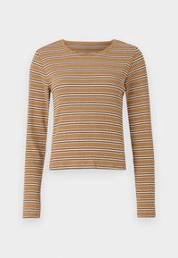 Brun langermet topp med horisontale hvite og mørkebrune striper, rysjet struktur og rund hals, med et kort design.