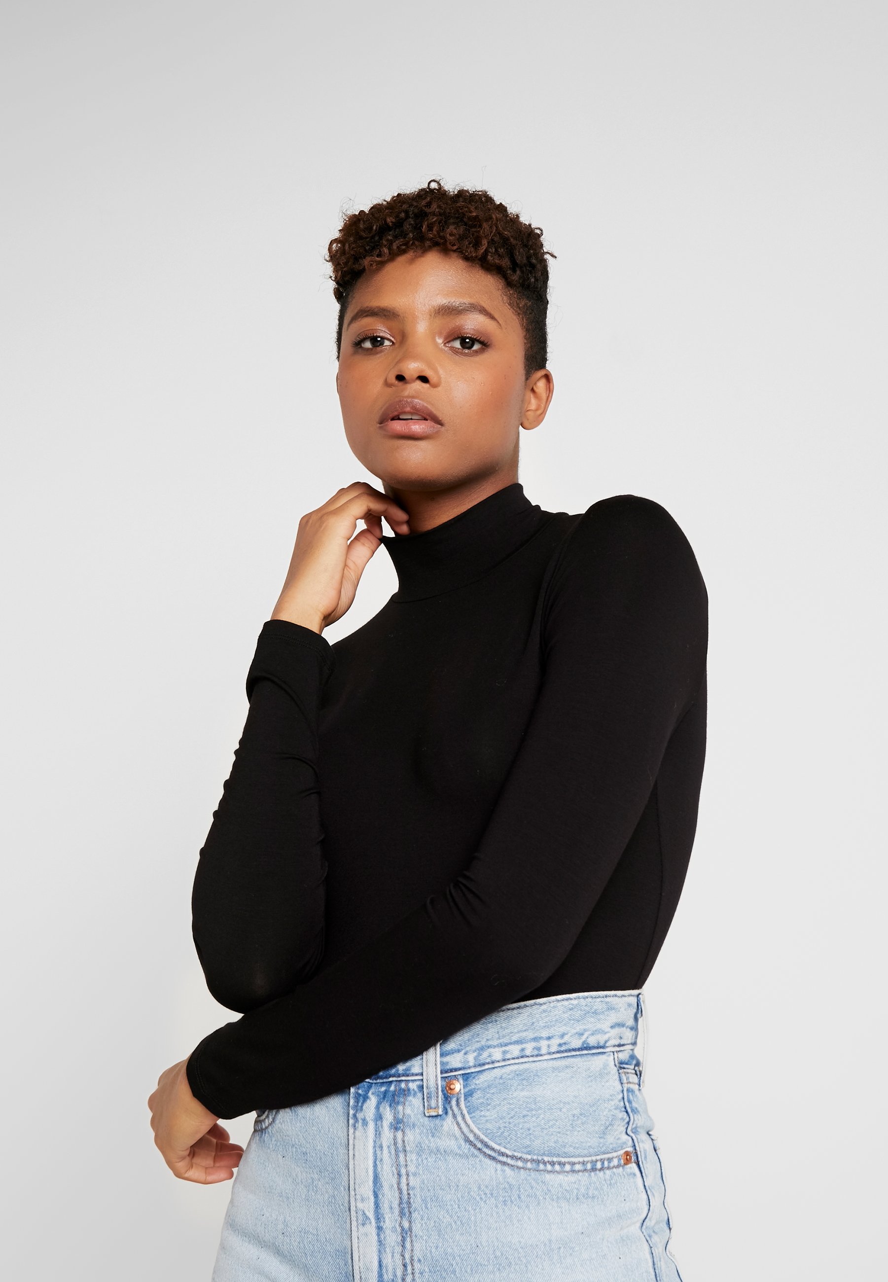 Gina Tricot DORSIA Topper langermet black Zalando.no Gina Tricot DORSIA - Topper langermet - black/orange