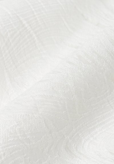 Main image 7, Enlarge