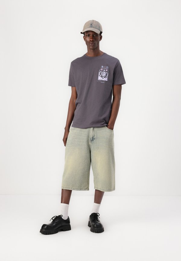 MYSTI - Print T-shirt - magnet4