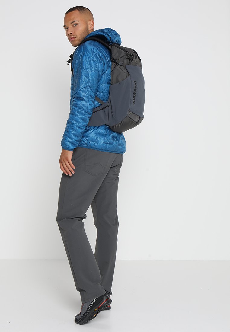 patagonia 20l nine trails