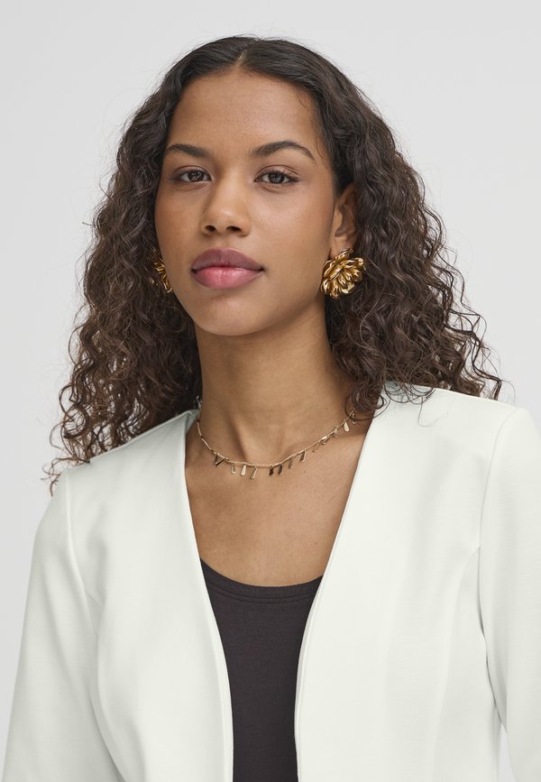 IHKate - Cardigan - cloud dancer4