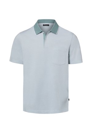 Hellblaues Polohemd mit kurzen Ärmeln, türkisfarbenem Kragen und Brusttasche, mit zwei Knöpfen unter dem Kragen.