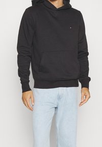 Tommy Hilfiger Felpa con cappuccio - black