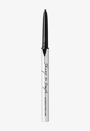 Crayon eye-liner rétractable noir avec corps blanc étiqueté « Sharp, So Simple Waterproof Pencil Liner » sur fond blanc.