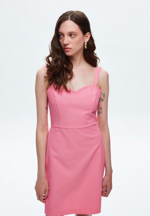 HEART JACQUARD  - Shift dress - plaid pink