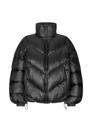 Must mustakate puffer-jakk, millel on kõrge krae, vahtralehtede tikandi muster, lukuga ees ja elastsed mansetid. Sile, läikiv viimistlus. Vastupidav kude.