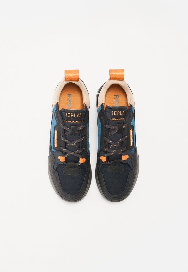 FIELD EDGE - Trainers2