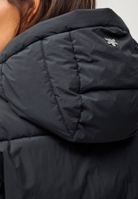 Áhkká Vinterfrakke - schwarz