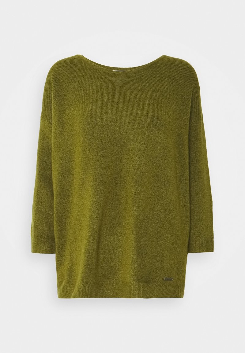 Pull en maille vert olive à manches longues avec un large col rond et des poignets et un ourlet côtelés, présenté sur un fond blanc.
