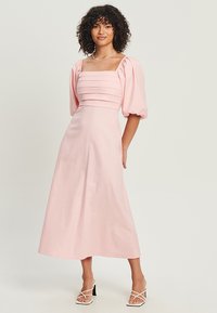 TUSSAH ROSANNA  - Vestito casual - pale pink