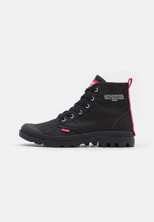 Palladium, Bottines à lacets - black