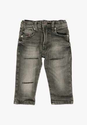 Jeans per bambini grigi usurati con cintura elastica, bottone anteriore e tasche.