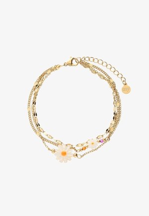 Bracelet à chaînes superposées doré orné de deux breloques marguerite blanches et de petites perles colorées, fermoir mousqueton et rallonge de chaîne réglable.