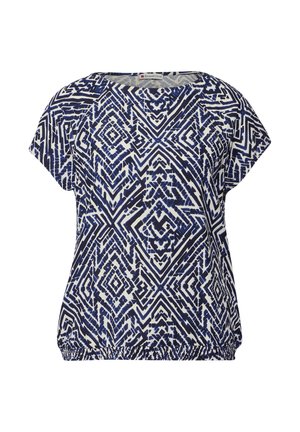 Granatowa i biała bluzka z wzorem, z geometrycznym nadrukiem, krótkimi rękawami oraz elastycznym dołem, który tworzy efekt marszczenia.