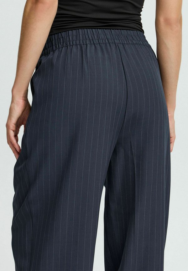 BYMMMIDDE BARREL - Trousers2